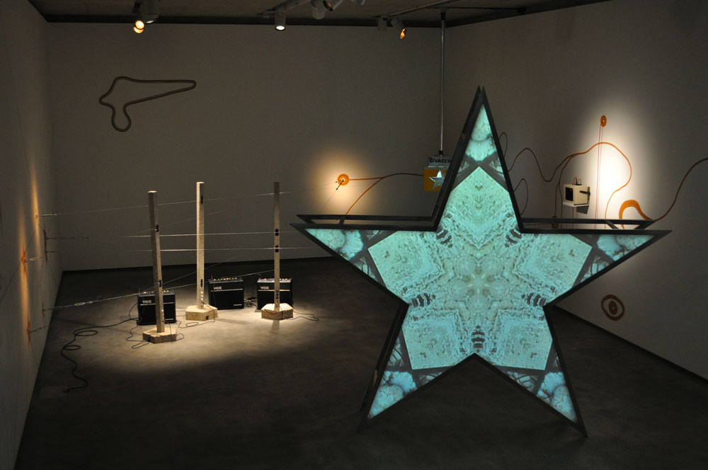 YUPA STAR detail